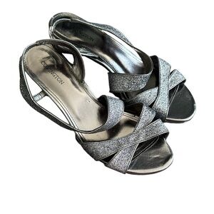 Conviction Silver/Gray Metallic Heels size 8